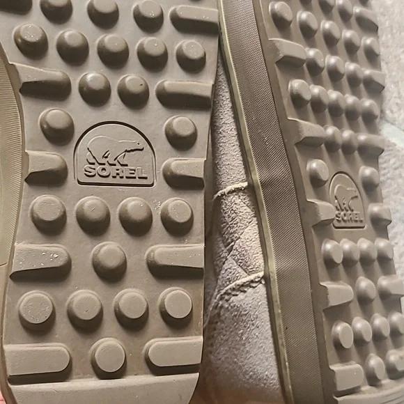 Sorel waterproof boots - Picture 5 of 13